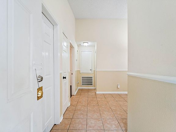 3rd image of 10922 Vista Norte Ct