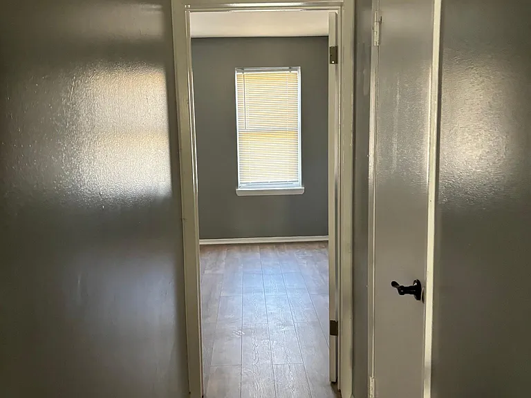 2333A Lauretta Ave — Photo 9