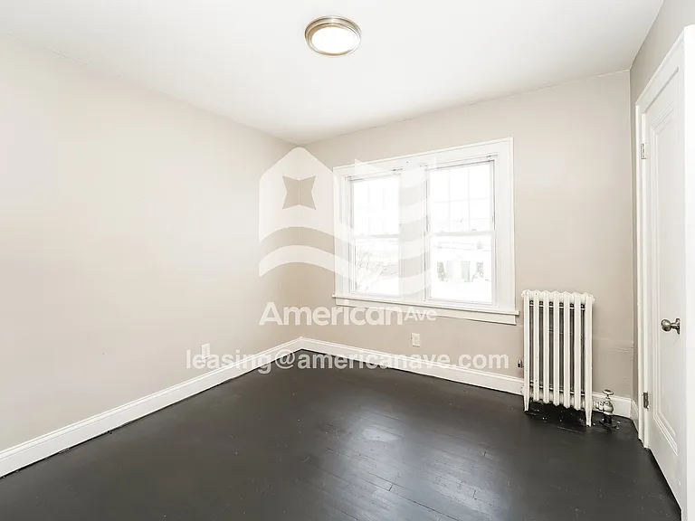 706052_011_bedroom_11.jpg