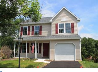 71 Commons Dr, Pottstown, PA 19464