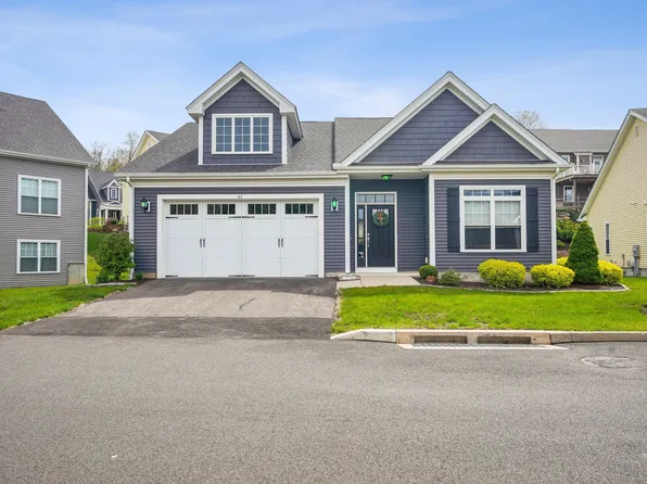 61 Fieldstone Lane #61, Beacon Falls, CT 06403