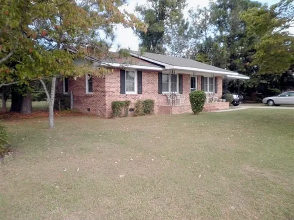 303 E 16th St, Adel, GA 31620
