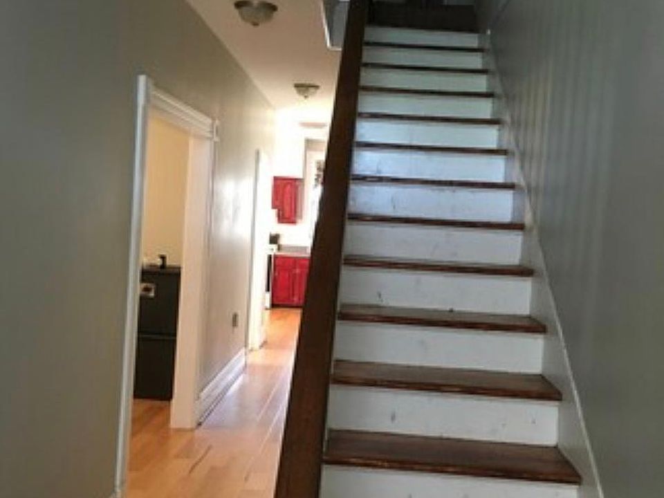 1st image of 703 W Leigh St