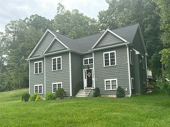 2nd image of 68 Campbell St