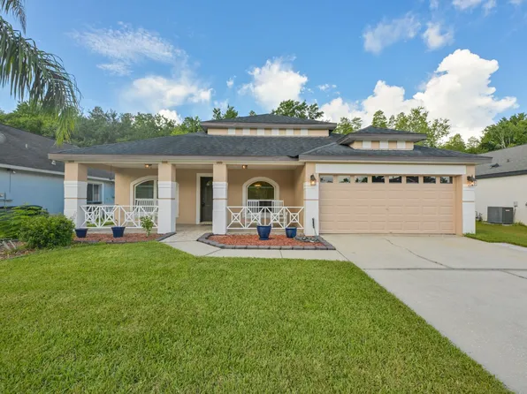 1147 Timber Trace Dr, Zephyrhills, FL 33543
