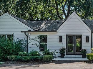 6525 Wing Lake Rd, Bloomfield Hills, MI 48301