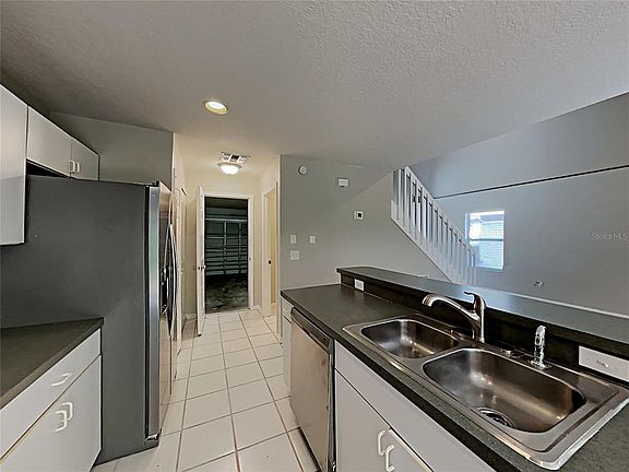 5th image of 2184 HEATHWOOD CIRCLE