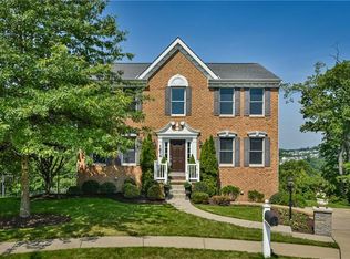 1674 Heritage Dr, Pittsburgh, PA 15237