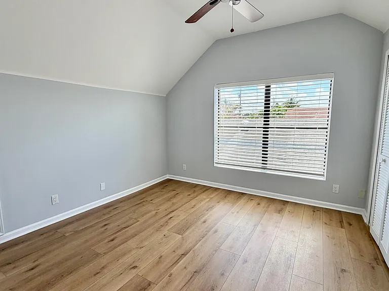 6048 Garrett St — Photo 69