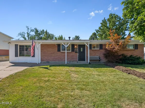 203 W 350 S, Kaysville, UT 84037