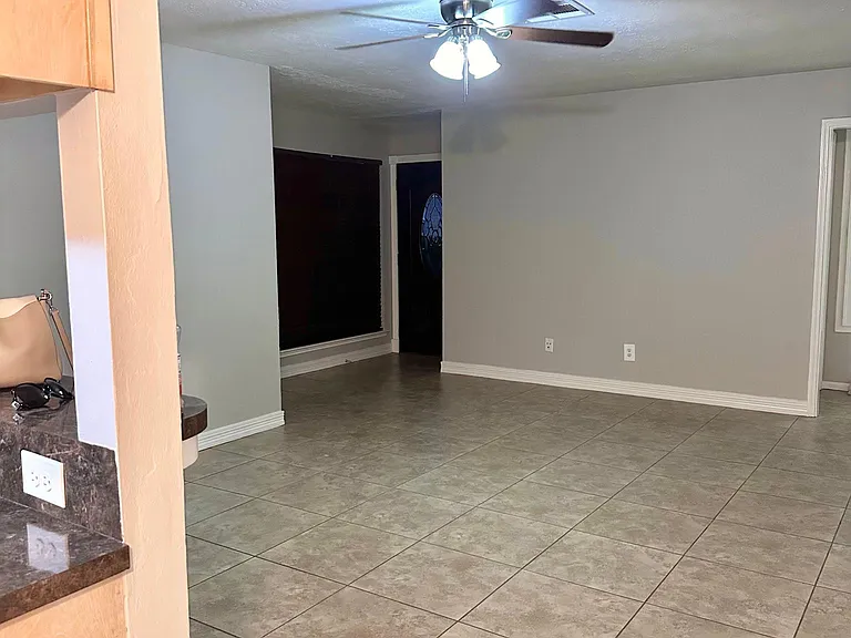 1618 Kenwick Pl — Photo 1