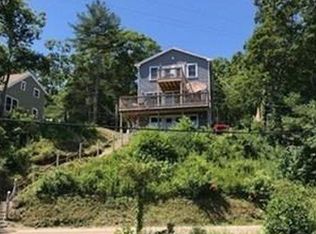 21 Hillside Rd, Plymouth, MA 02360