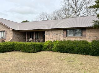 137 Thornhill Cir, Pineville, SC 29468