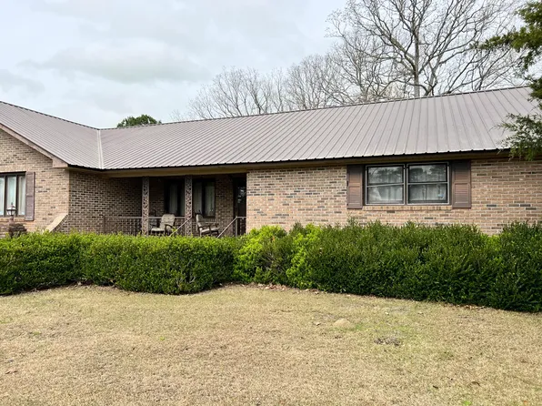 137 Thornhill Cir, Pineville, SC 29468