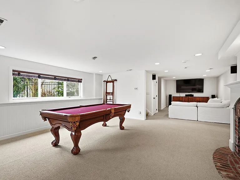 Bonus/Media Room with big windows for lots of natural light!