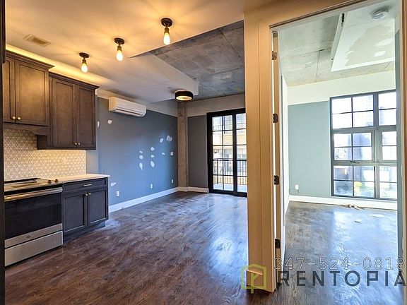 4th image of 187 Kent Ave #521A