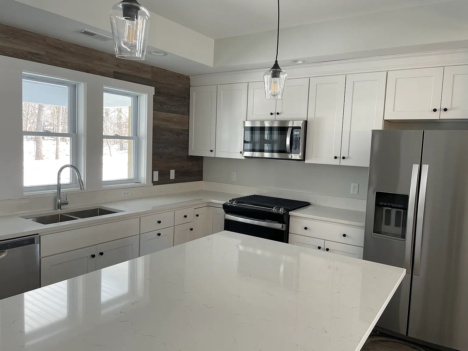 3 bed, 2.5 bath, 1752 sqft, $2,200 — Photo 3