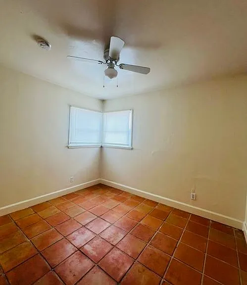 25567 W Main St — Photo 9