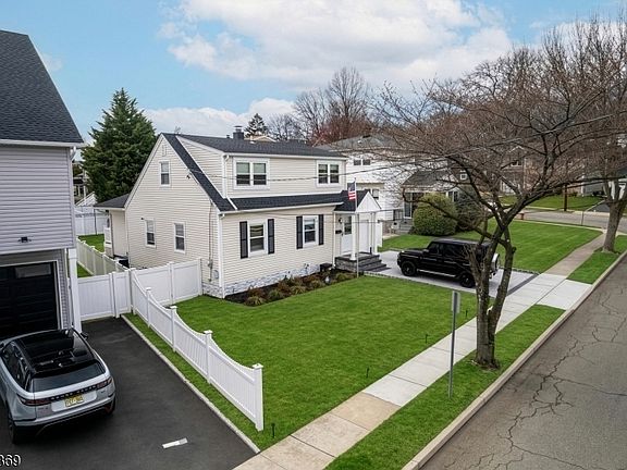 2nd image of 138 Merrill Rd