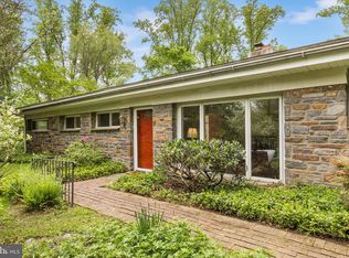 414 Sharon Dr, Wayne, PA 19087