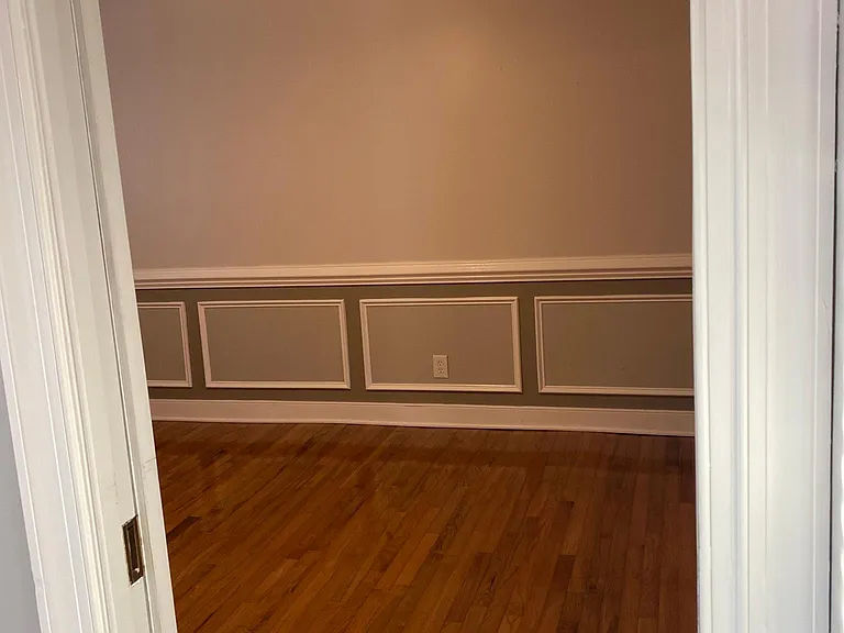 7968 Kenmore Dr — Photo 13