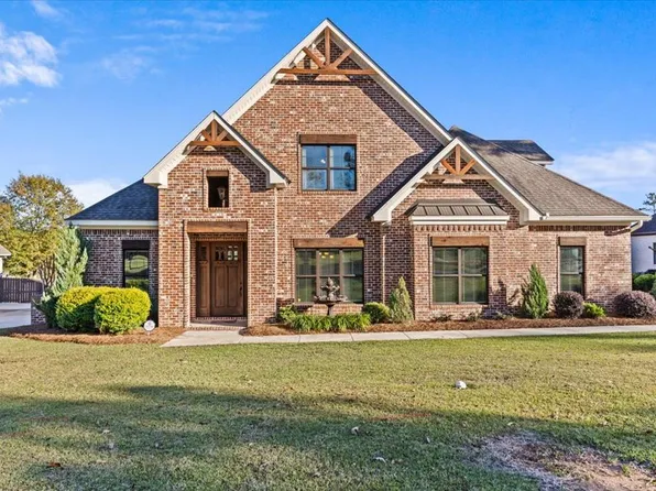 205 Shandwick Ct, Dothan, AL 36305