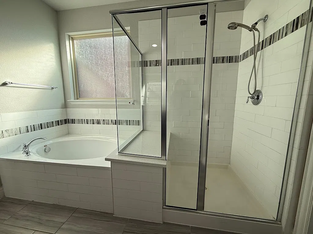 4 bed, 3481 sqft, $3,400 — Photo 1