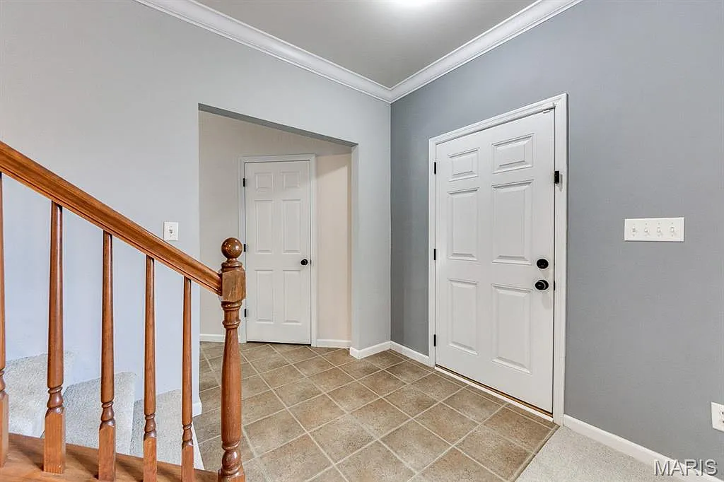 3 bed, 2.5 bath, 1728 sqft, $2,400 — Photo 2