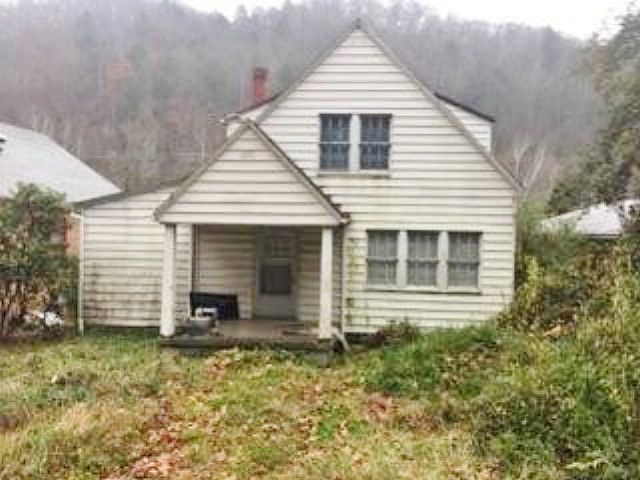 1st image of 373 Main Ave