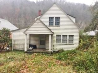 373 Main Ave, Pineville, WV 24874