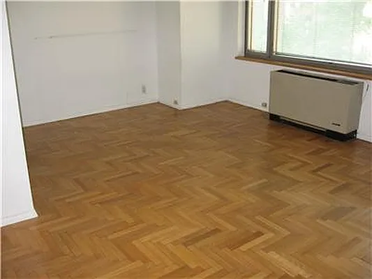 Rented by RELO REDAC INC. | media 19