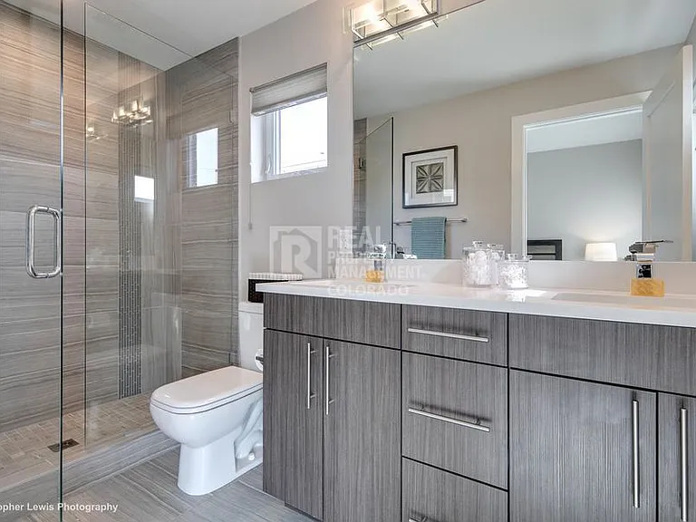 2415 N Decatur St — Photo 11