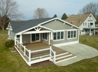 61125 Raintree Blvd, Sturgis, MI 49091