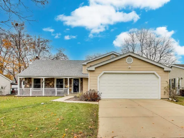 820 Saratoga Ln, Buffalo Grove, IL 60089