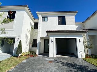 14527 SW 24th Ter, Miami, FL 33175