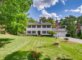 38W225 Pars Path, Elgin, IL 60124