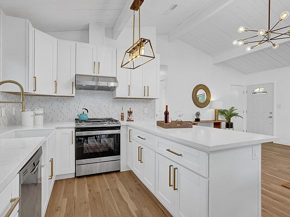 4th image of 3569 Quince St #3571