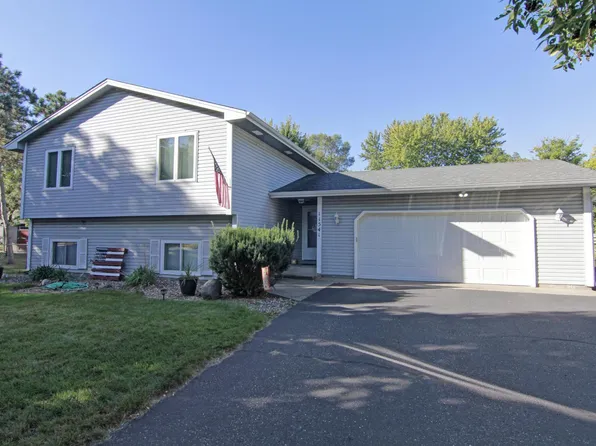 11541 Oregon Ave N, Champlin, MN 55316