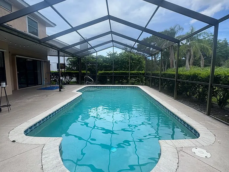 6077 Marella Dr — Photo 35