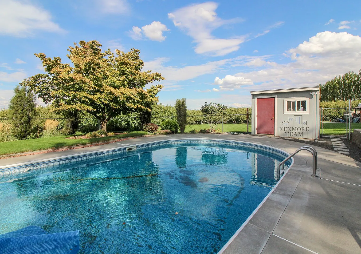4 Bedroom, 3 Bath Home in Finley (Kennewick) — Photo 4