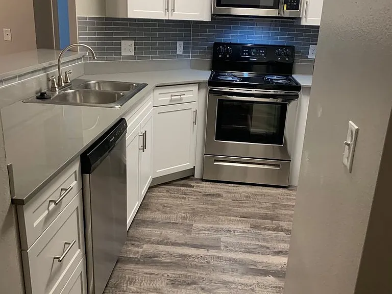 Palladio Apartments — Photo 12