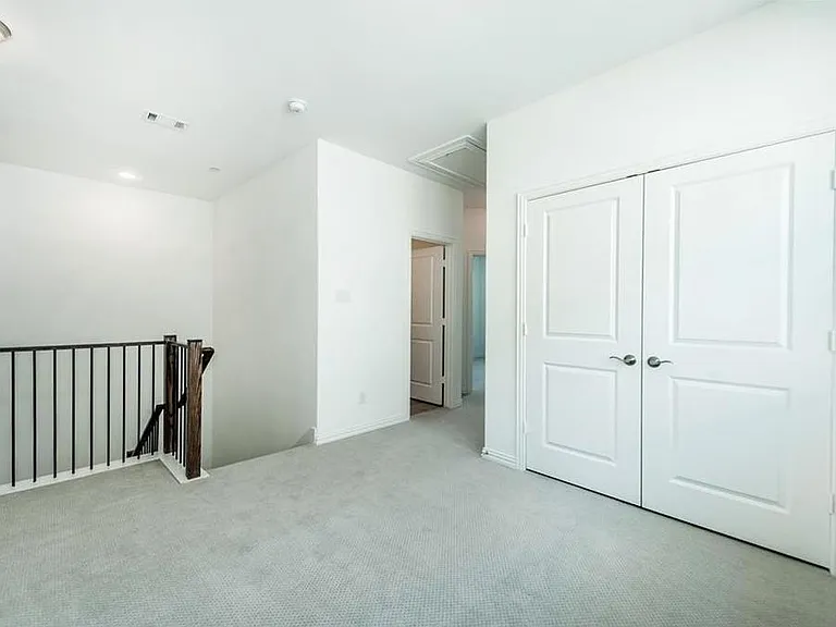 7228 Huckleberry Dr — Photo 4