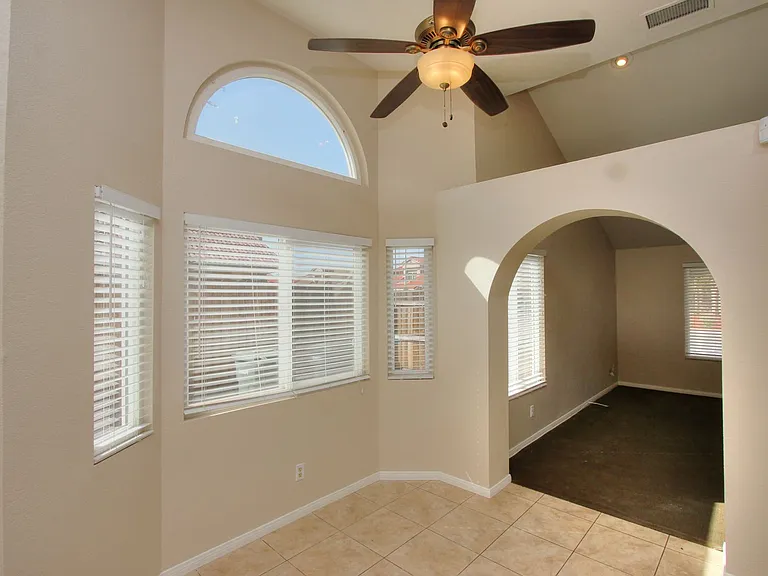 15721 Laguna Ave — Photo 5