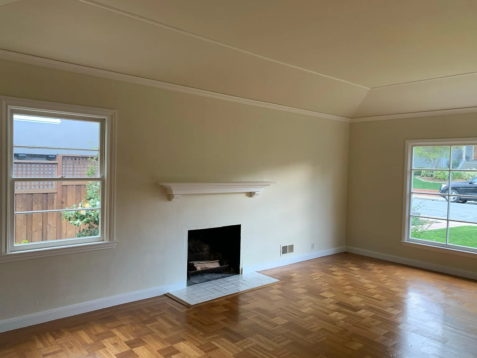 3 bed, 2030 sqft, $7,600 — Photo 3