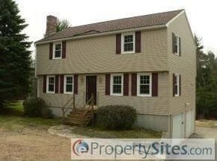 16 Michael Cir, Sandown, NH 03873