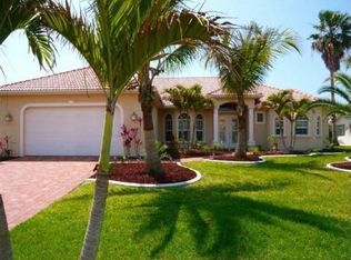 2230 SE 20th Pl, Cape Coral, FL 33990