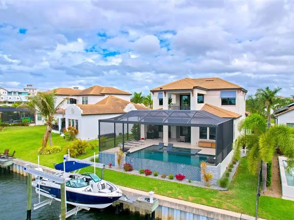 3034 Christophers Watch Ln, Ruskin, FL 33570