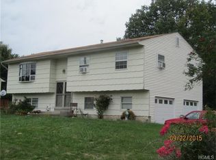 54 Scott Dr, Middletown, NY 10941