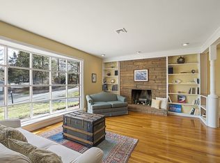 71 Bemis Rd, Holyoke, MA 01040