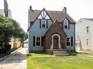 3834 Merrymound Rd, South Euclid, OH 44121